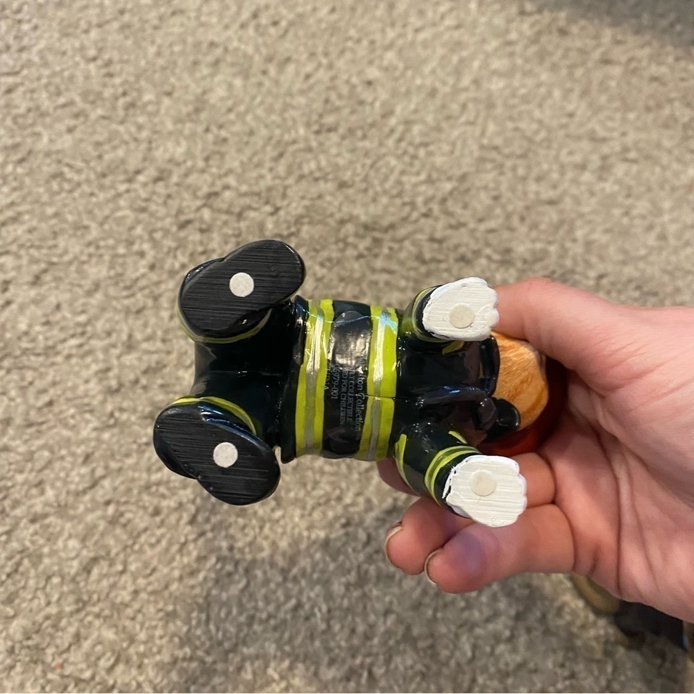 "Furr-ever Firefighter" Cat Figurine Collection Hamilton Collection Astronaut - Picture 9 of 9